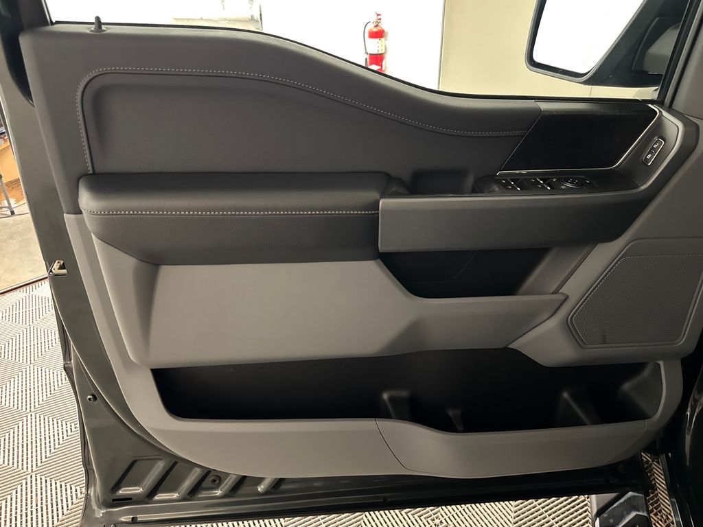 Used 2021 Gray Ford XLT image 11