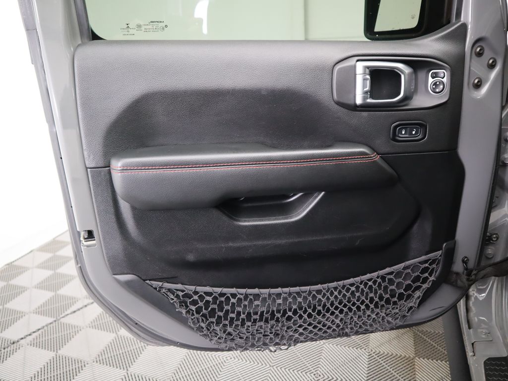 Thumbnail: 2020 Jeep Wrangler - 25