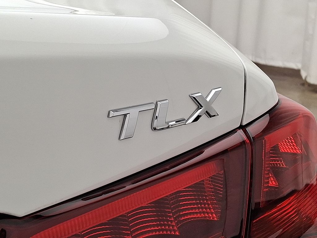 Thumbnail: 2015 Acura TLX - 29