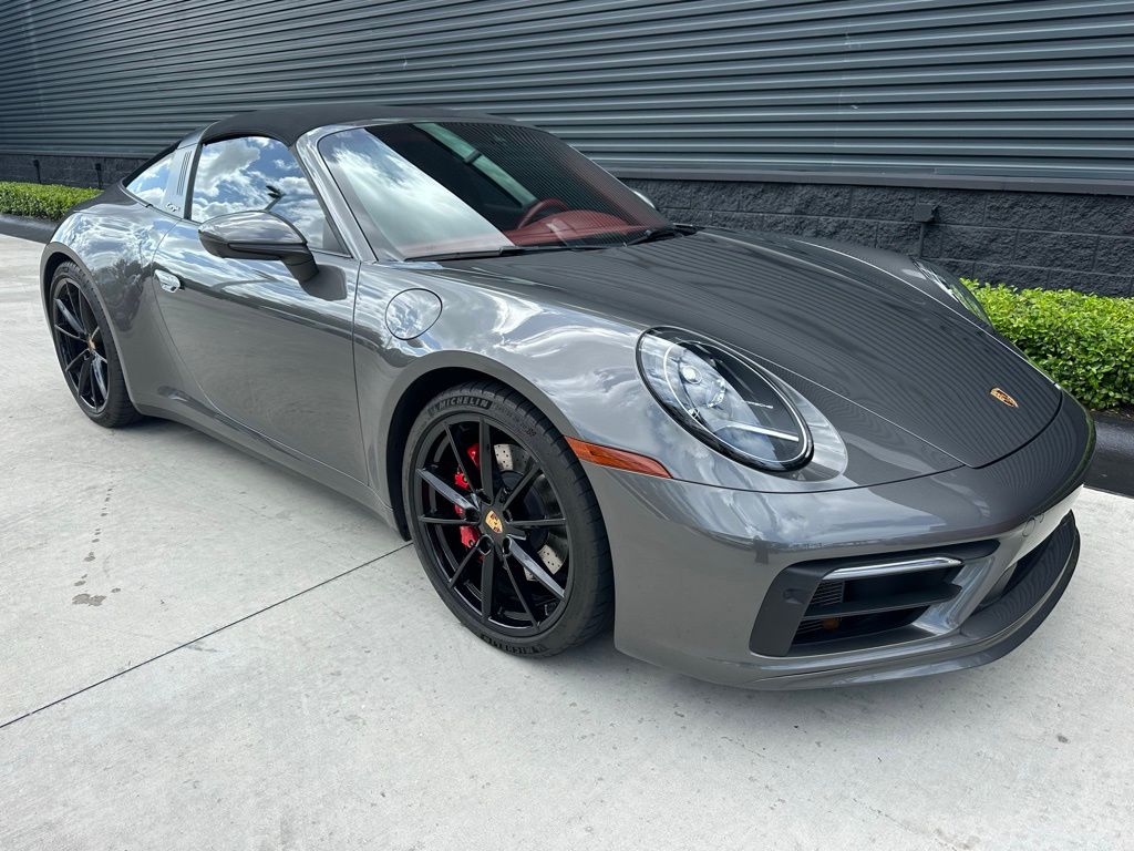 Thumbnail: 2022 Porsche 911 - 12