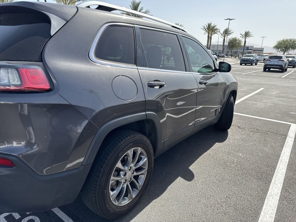 Thumbnail: 2020 Jeep Cherokee - 6