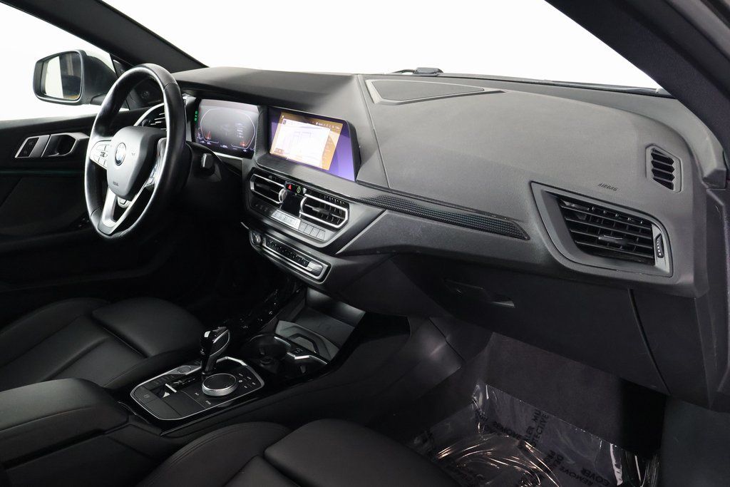 Thumbnail: 2023 BMW 2 Series - 9