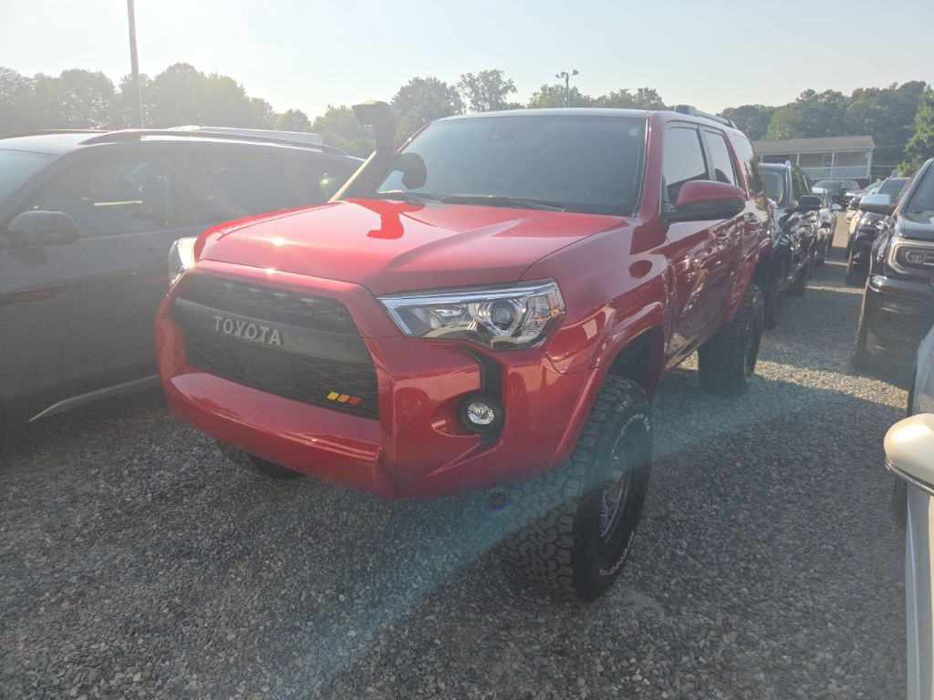 Barcelona Red Metallic 2022 Toyota 4Runner SUV / Crossover Four-Wheel Drive 5-Speed Automatic