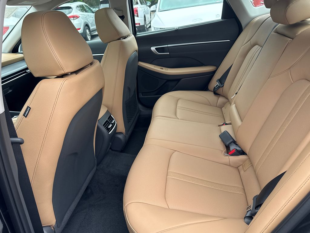 2025 Hyundai Sonata Hybrid Limited photo 11