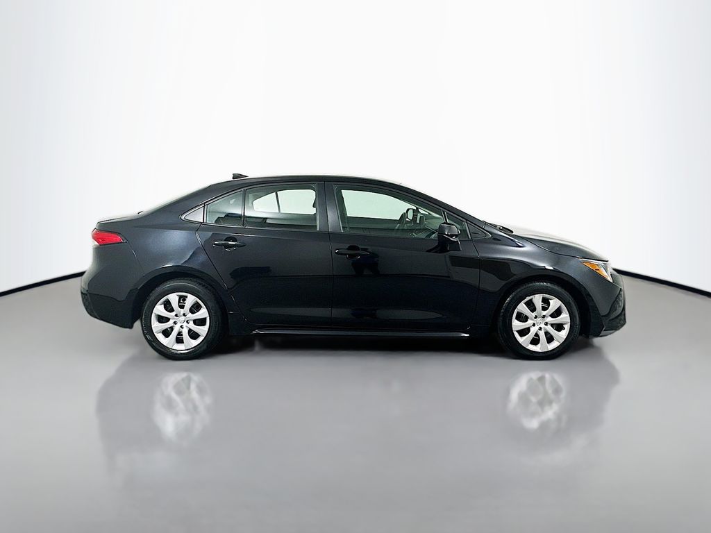 2024 Toyota Corolla LE 4