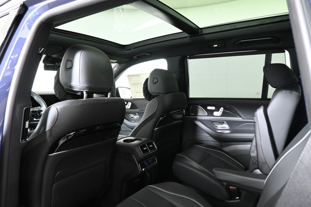 Thumbnail: 2026 Mercedes-Benz GLS - 28