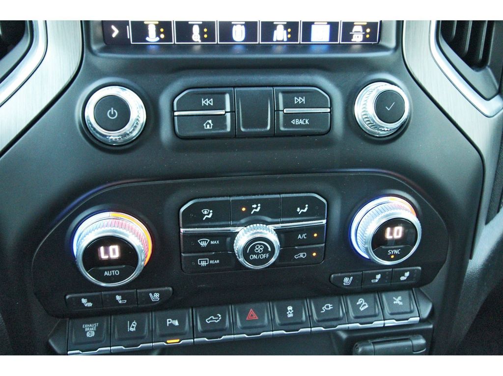 2022 GMC Sierra 2500HD Denali White at EAG Ford Navasota