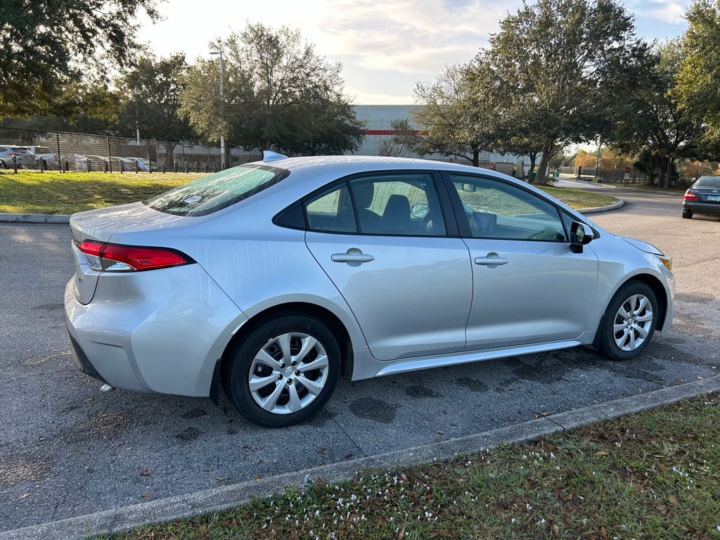 Thumbnail: 2025 Toyota Corolla - 5