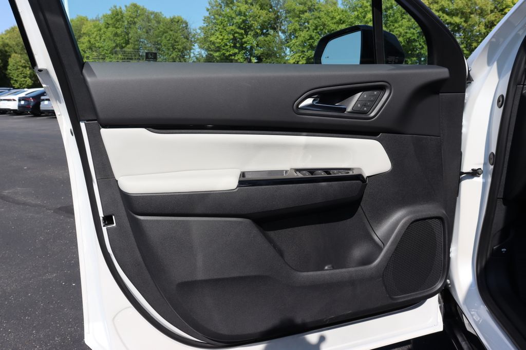 Thumbnail: 2026 Honda Prologue - 29