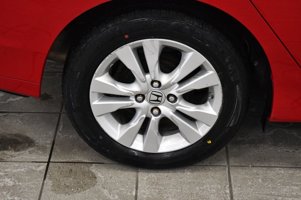 Thumbnail: 2012 Honda Insight - 12