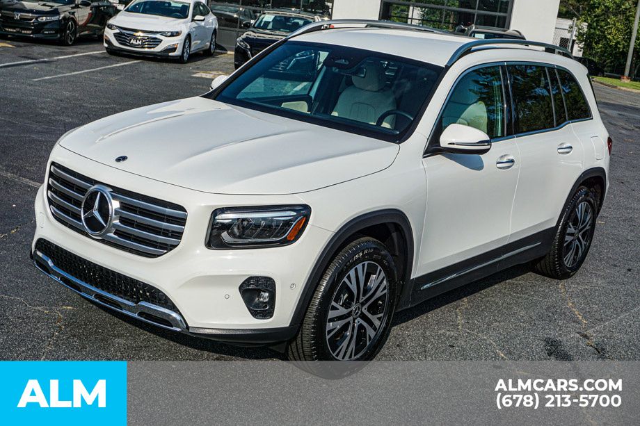 Used 2024 White Mercedes-Benz GLB 250 image 14