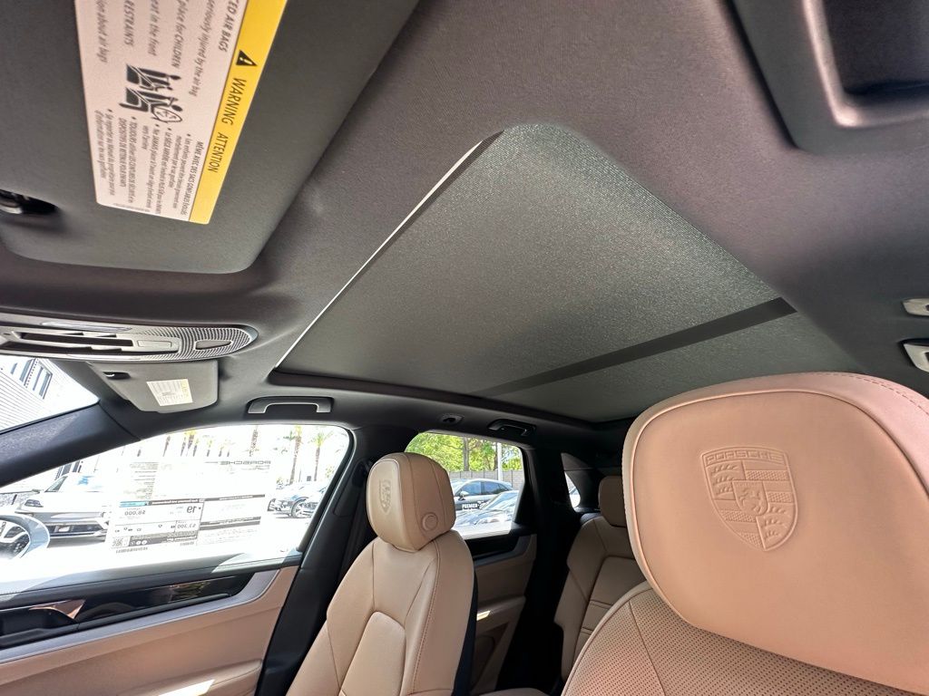 Thumbnail: 2026 Porsche Cayenne - 25