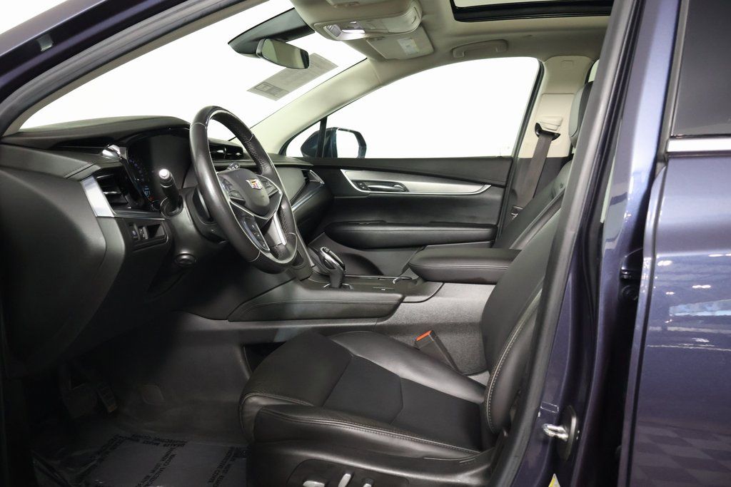 Thumbnail: 2018 Cadillac XT5 - 10