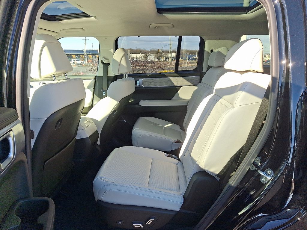 Thumbnail: 2024 Hyundai Santa Fe - 10