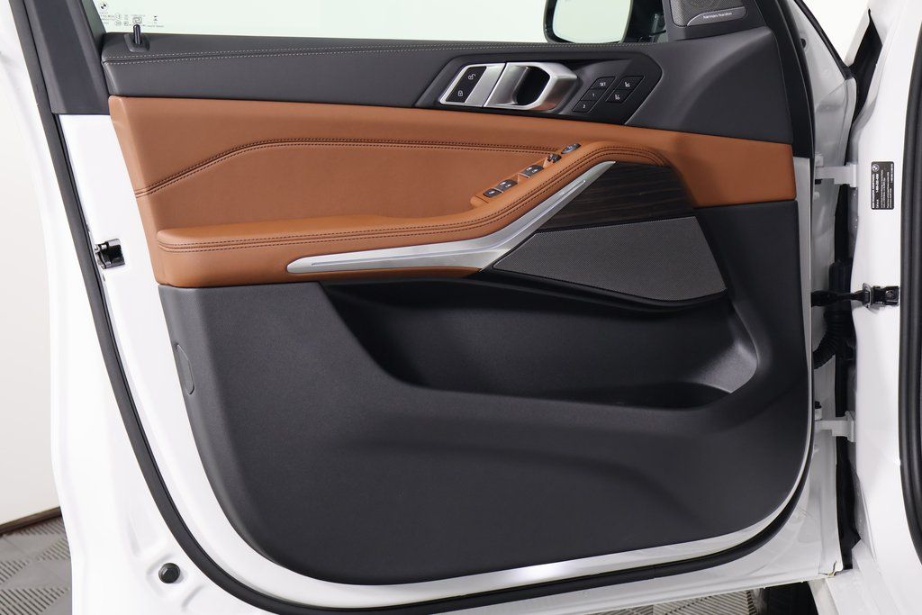 Thumbnail: 2026 BMW X5 - 7