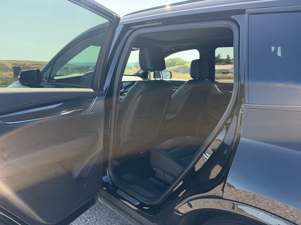 Used 2025 Cadillac XT6 SUV