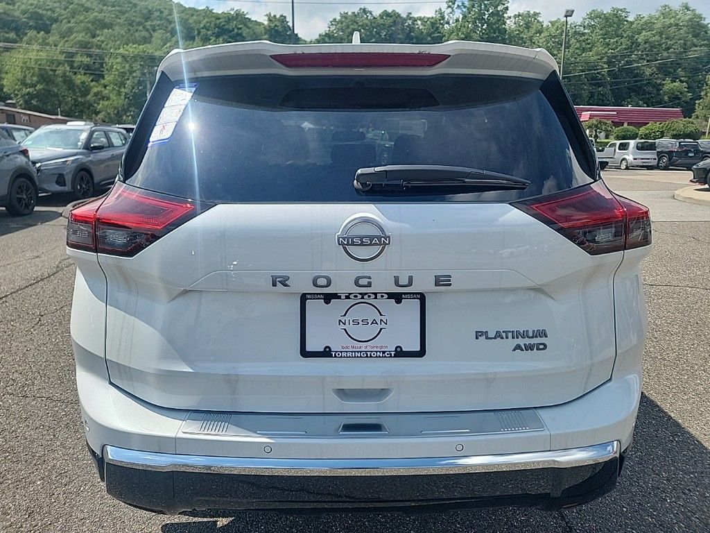 2024 Nissan Rogue Platinum 4