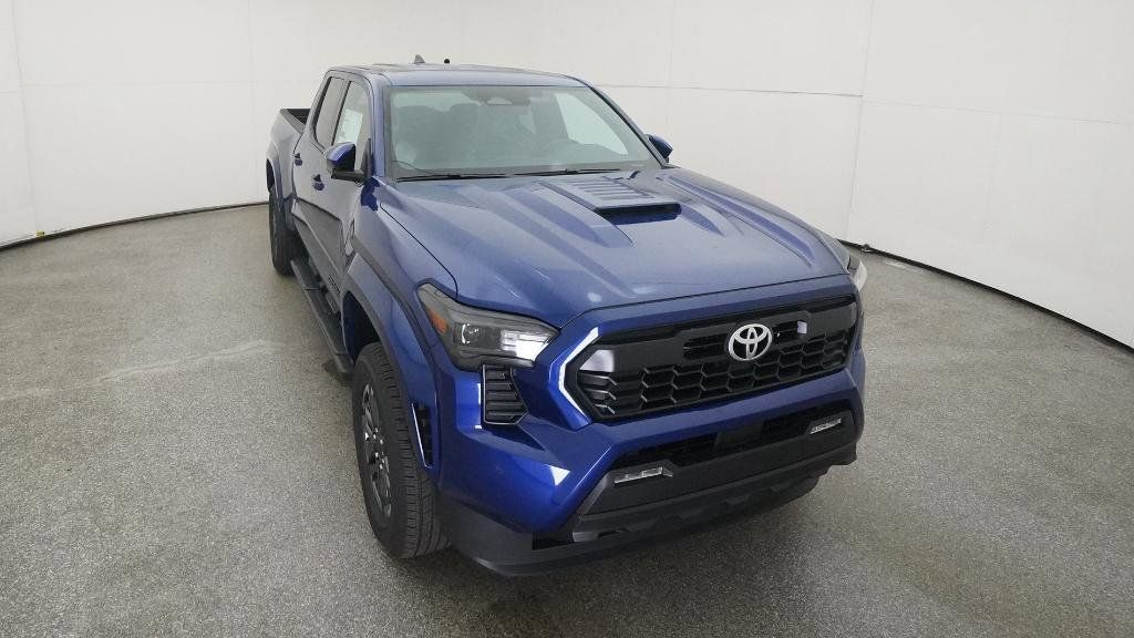 Thumbnail: 2025 Toyota Tacoma - 4