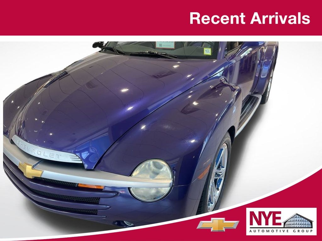 2004 Chevrolet SSR LS RWD