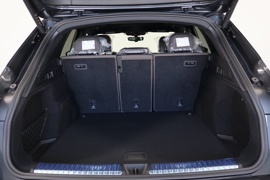 Thumbnail: 2026 Audi Q5 - 8