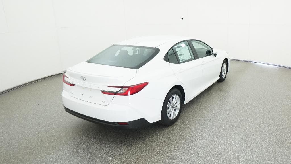 2025 Toyota Camry LE 11