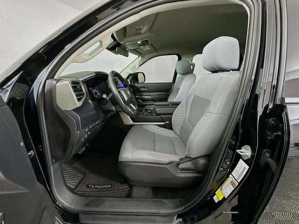 Thumbnail: 2024 Toyota Tundra - 20