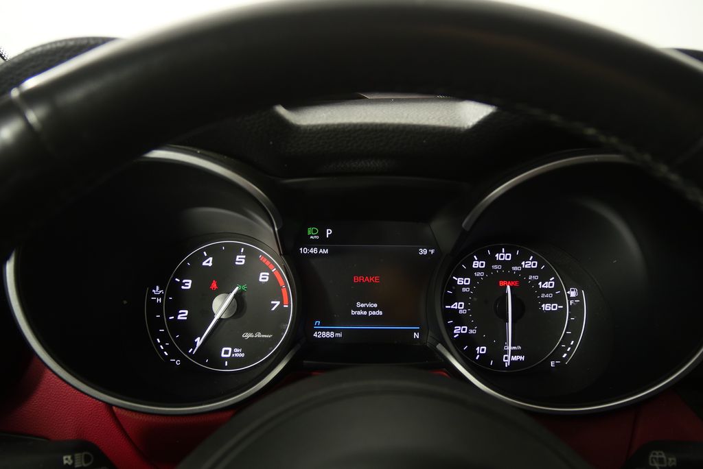 Thumbnail: 2021 Alfa Romeo Stelvio - 18