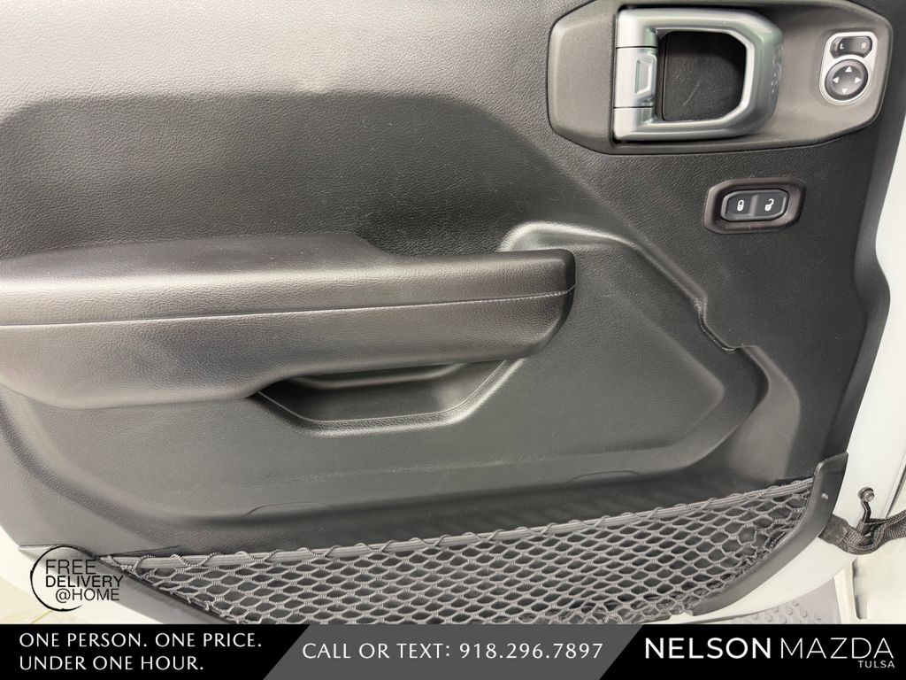 Used 2019 White Jeep Unlimited Sport S image 19