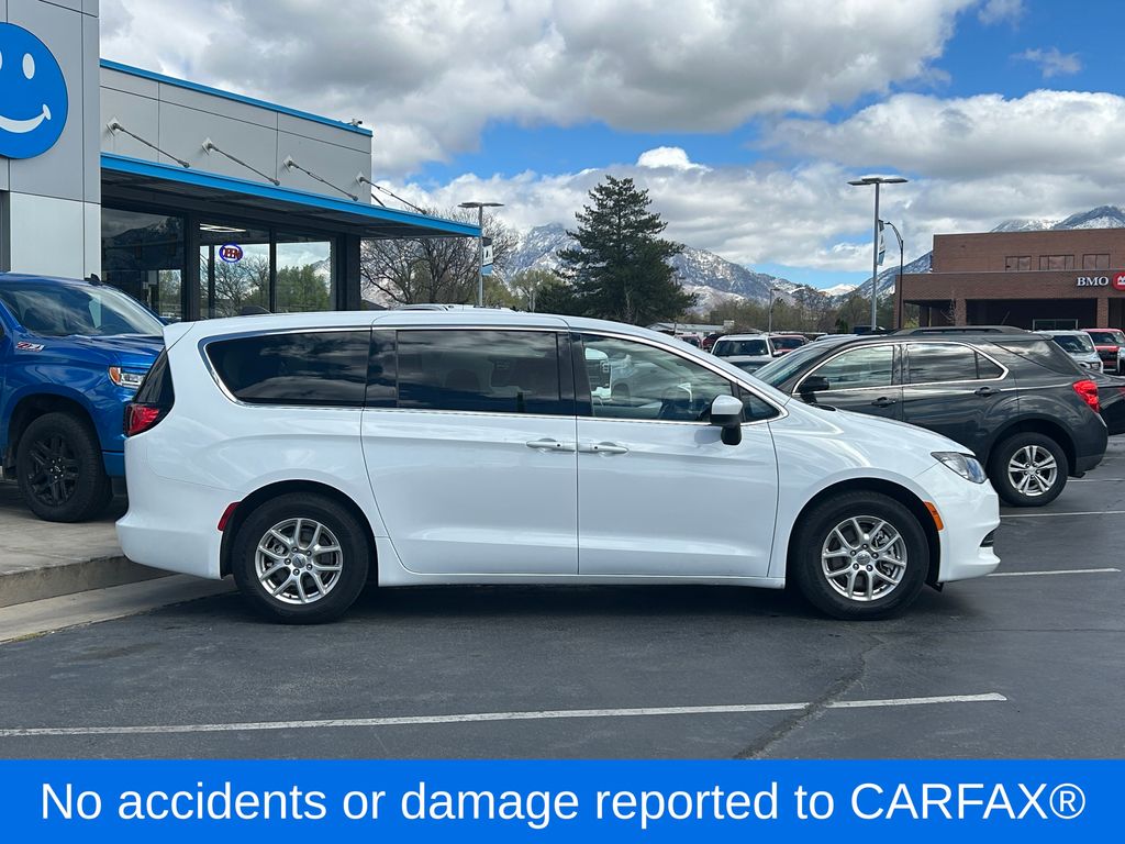 View vehicle photo 2