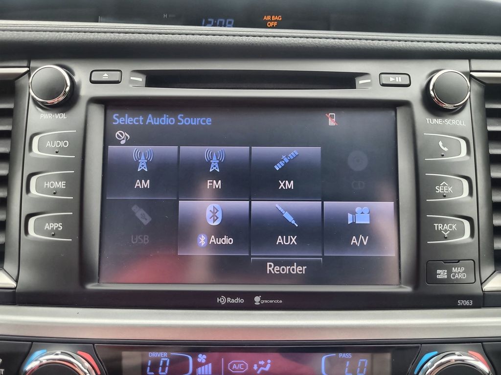 2014 Toyota Highlander XLE 16