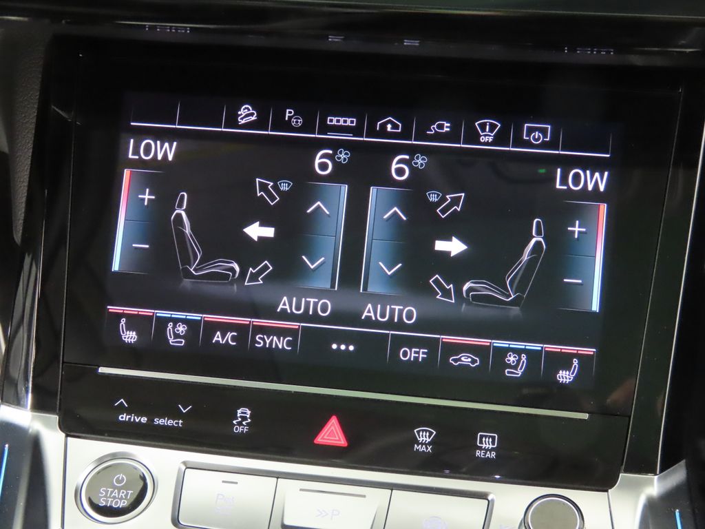 Thumbnail: 2024 Audi Q8 e-tron - 20