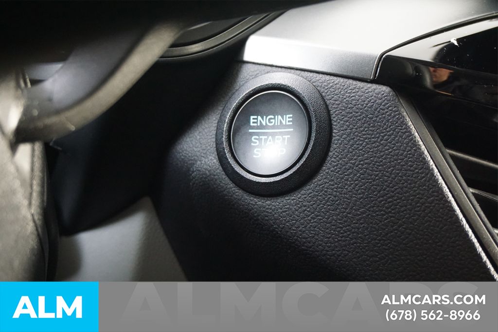 Used 2025 Gray Ford Active image 28