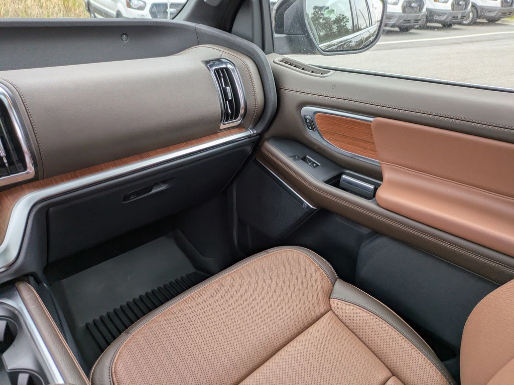 2025 Ford Expedition King Ranch