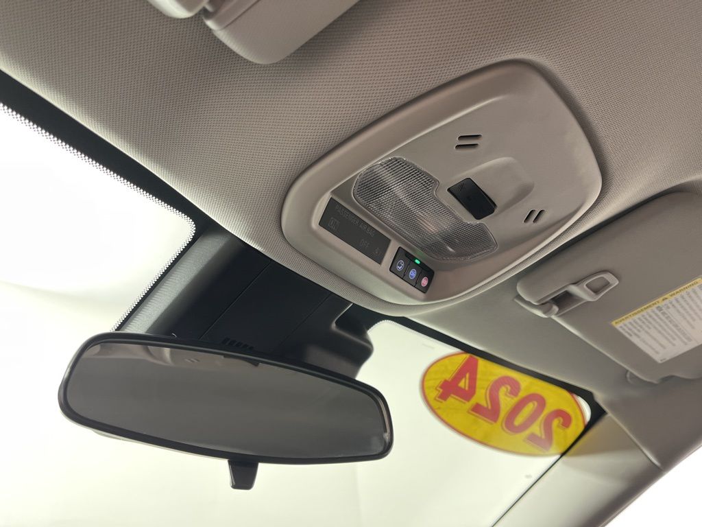 2024 Chevrolet Trax LT 23