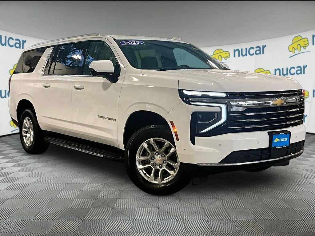 Summit White 2025 Chevrolet Suburban SUV / Crossover Four-Wheel Drive