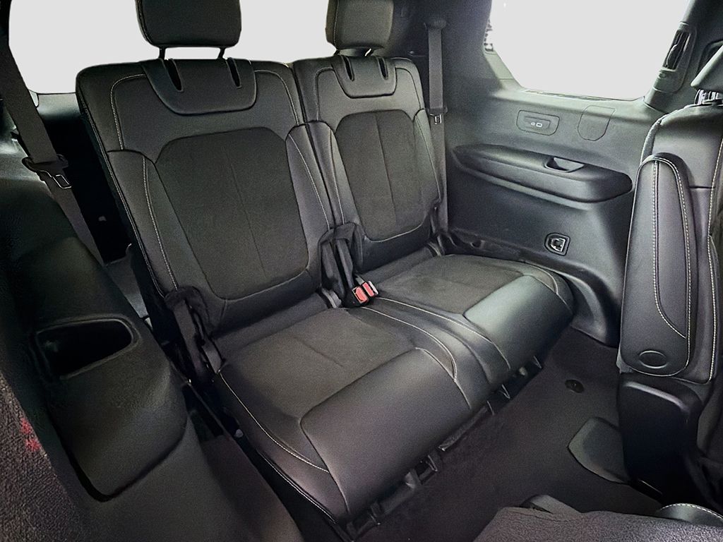 Used 2021 White Jeep Altitude image 29