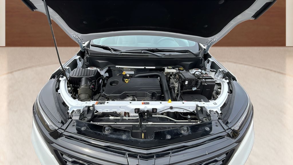 used 2024 Chevrolet Equinox car, priced at $28,950