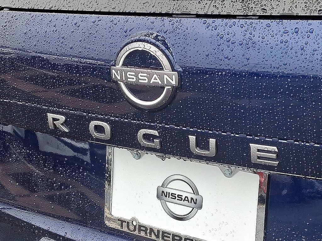2025 Nissan Rogue SV 5