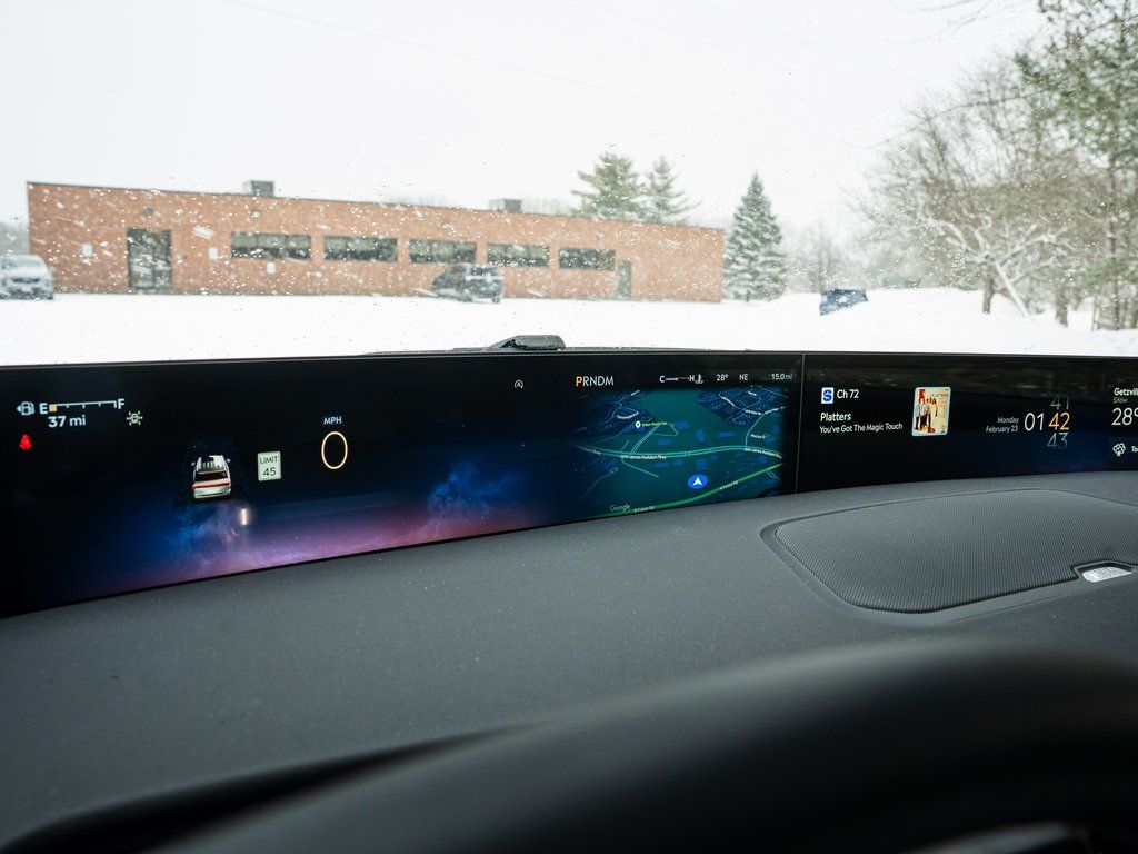 New 2026 White Lincoln Reserve image 35