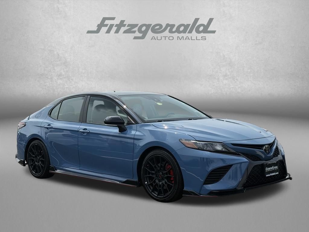Cavalry Blue/Midnight Black Metallic 2022 Toyota Camry Sedan Front-Wheel Drive 8-Speed Automatic