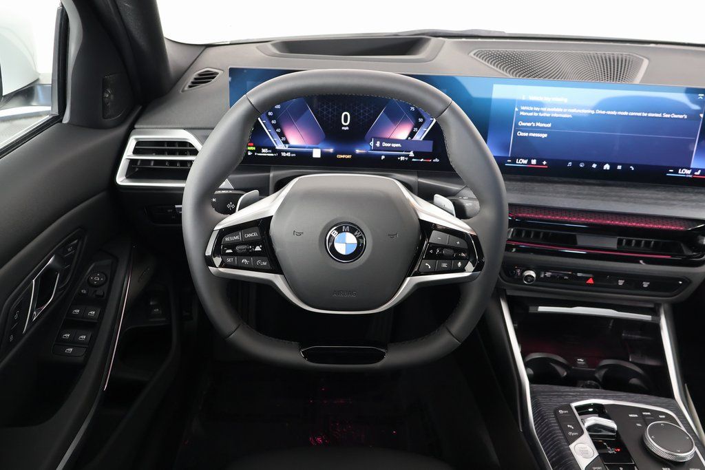 Thumbnail: 2025 BMW 3 Series - 3