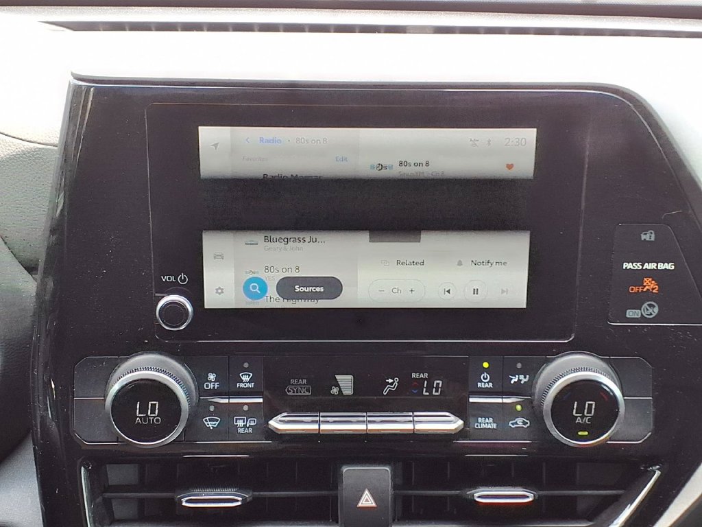 Used 2023 Toyota Highlander Hybrid SUV