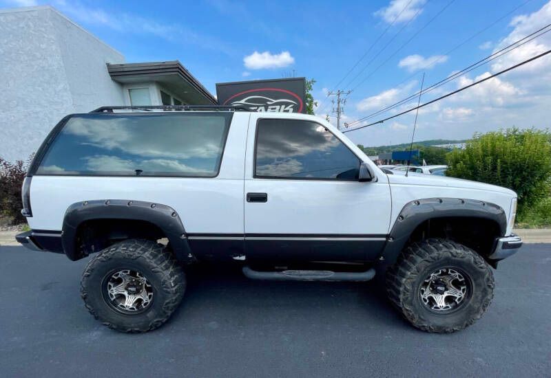 White 1993 GMC Yukon SUV / Crossover Four-Wheel Drive Automatic