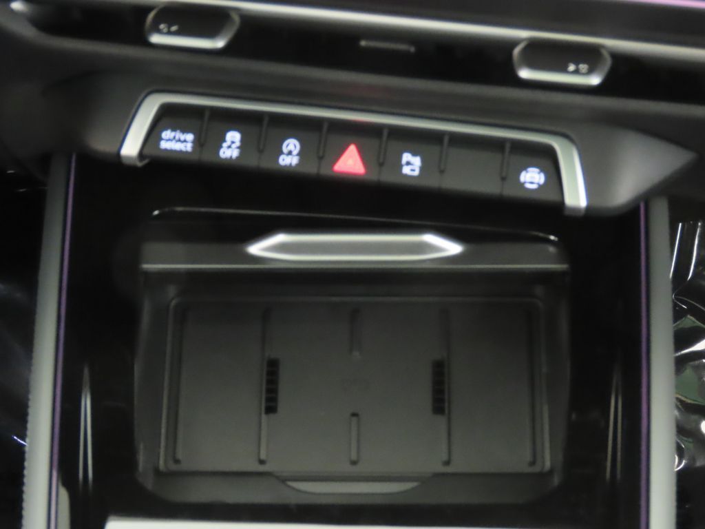 Thumbnail: 2026 Audi Q3 - 21