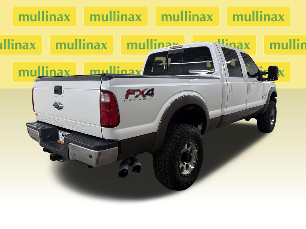 Used 2016  Ford Lariat image 3