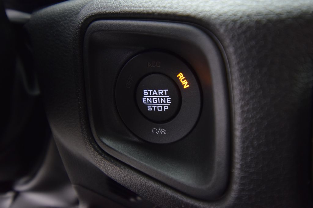 new 2026 Jeep Gladiator car, priced at $42,034