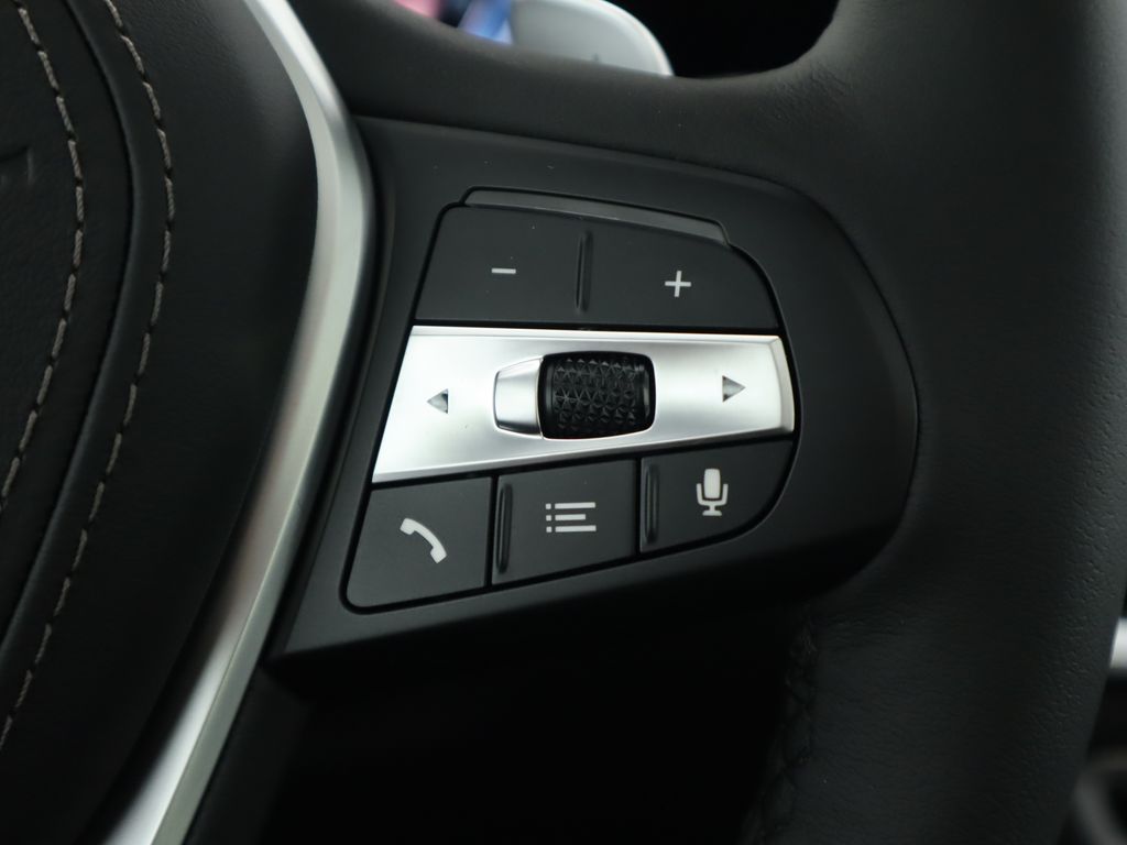 Thumbnail: 2026 BMW X5 - 12