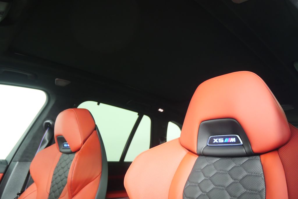 Thumbnail: 2026 BMW X5 - 12