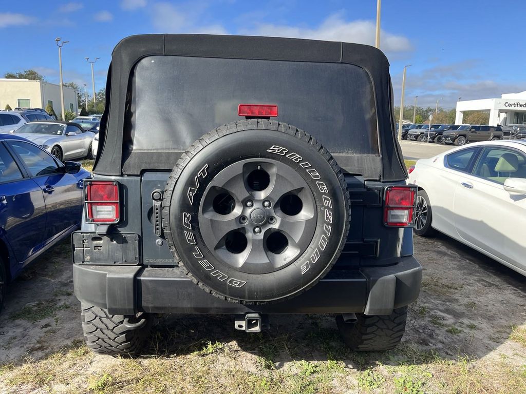 2017 Jeep Wrangler Unlimited Freedom Edition 4