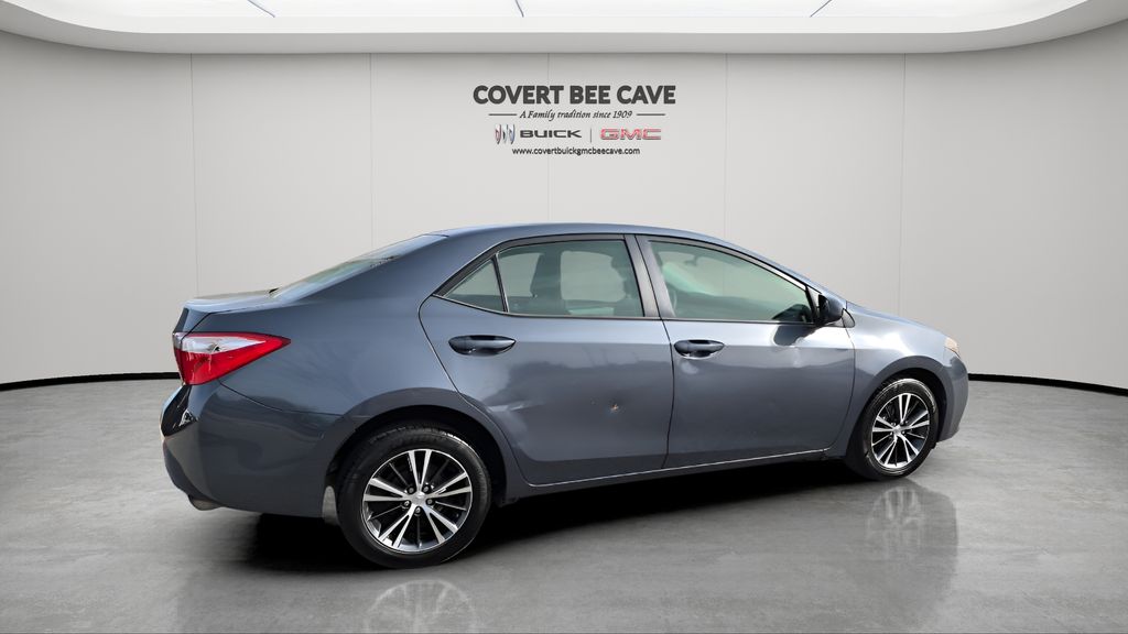 Used 2016  Toyota LE Plus image 10